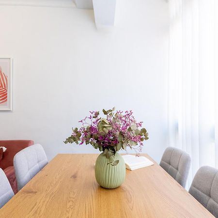 Piso Elegante Y Nuevo De 3 Habitaciones Y 2 Banos إشبيلية المظهر الخارجي الصورة