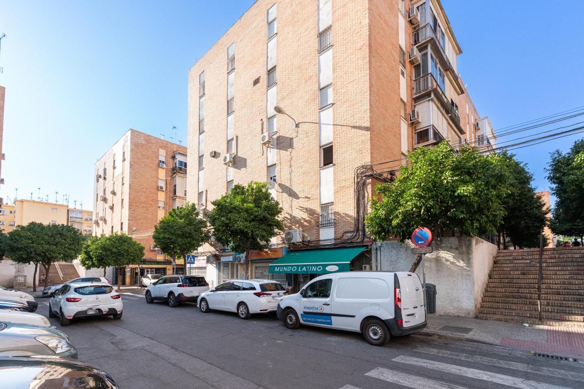 Piso Elegante Y Nuevo De 3 Habitaciones Y 2 Banos إشبيلية المظهر الخارجي الصورة