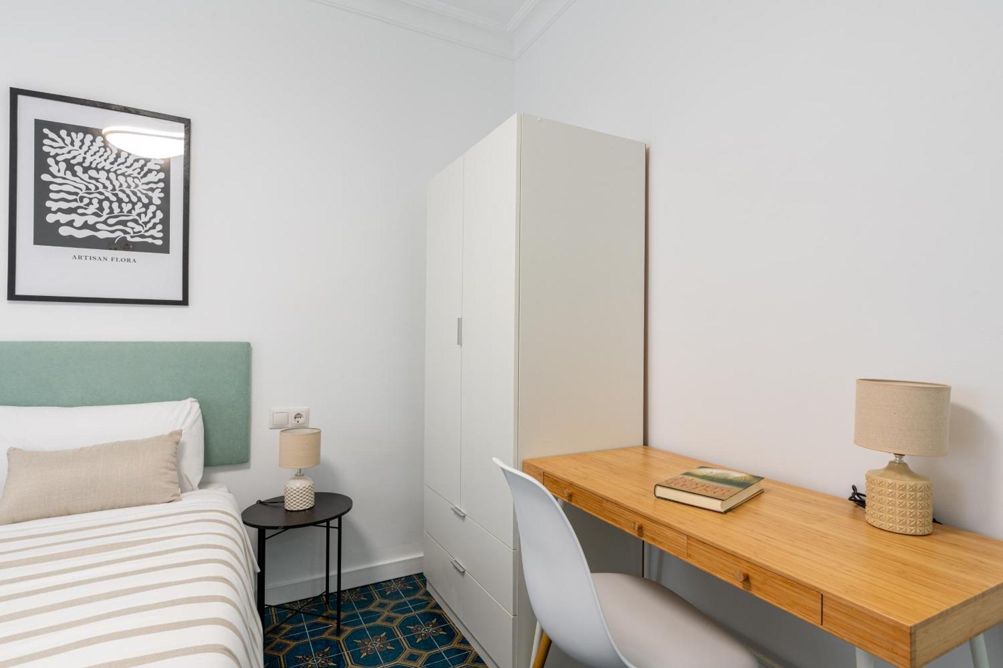 Piso Elegante Y Nuevo De 3 Habitaciones Y 2 Banos إشبيلية المظهر الخارجي الصورة