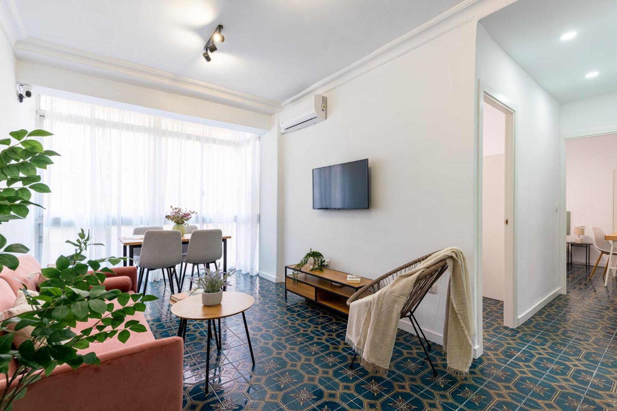 Piso Elegante Y Nuevo De 3 Habitaciones Y 2 Banos إشبيلية المظهر الخارجي الصورة