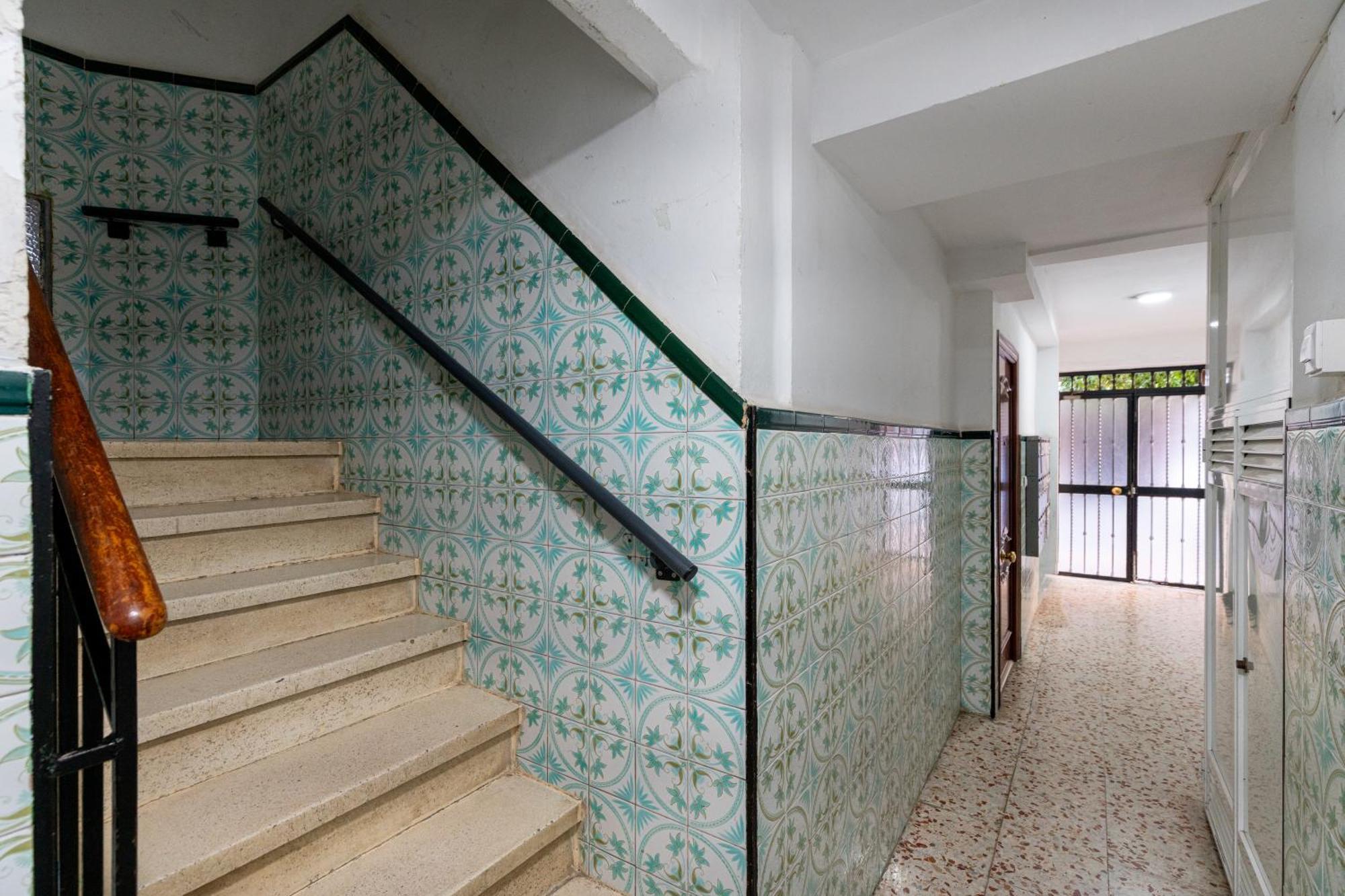 Piso Elegante Y Nuevo De 3 Habitaciones Y 2 Banos إشبيلية المظهر الخارجي الصورة