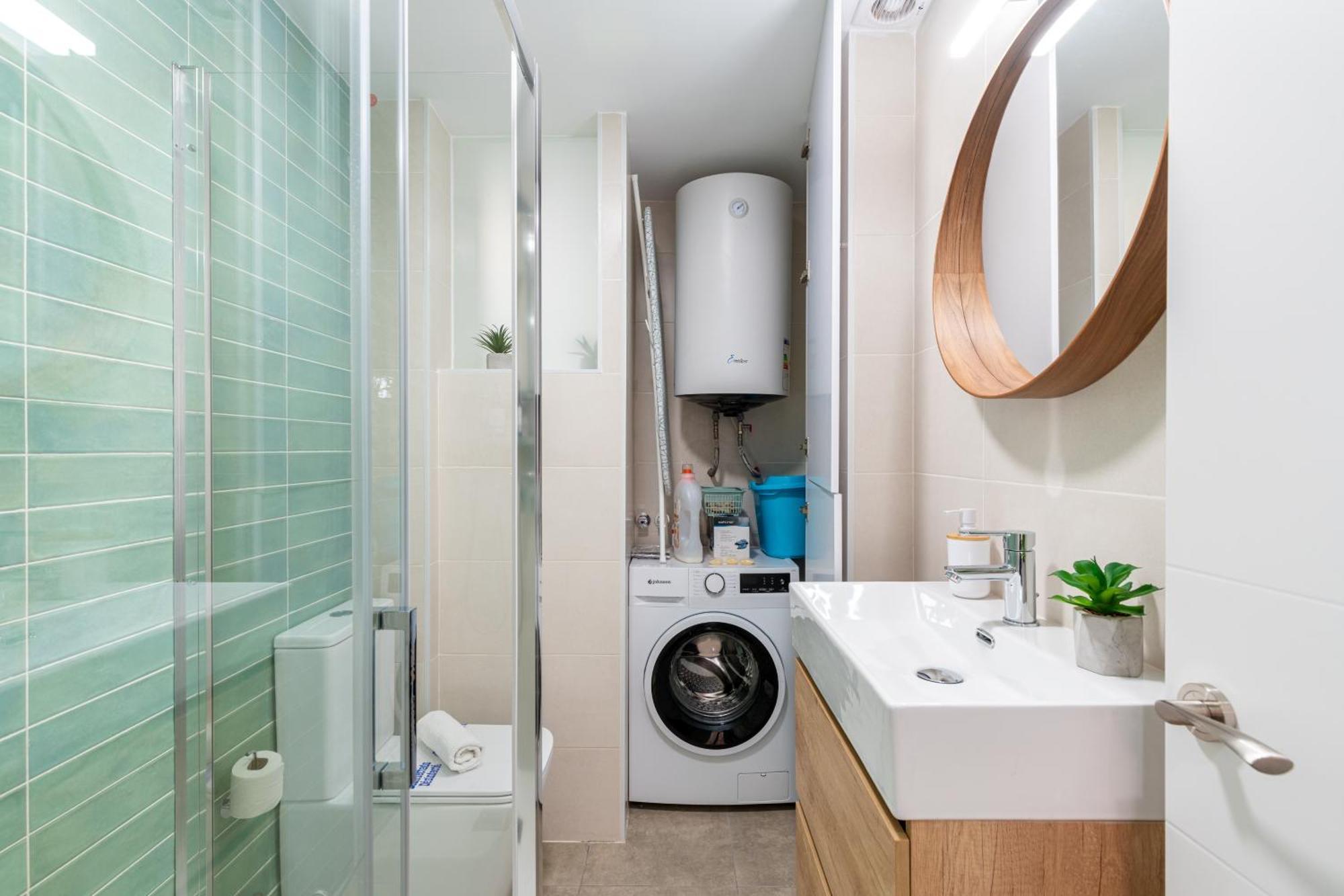 Piso Elegante Y Nuevo De 3 Habitaciones Y 2 Banos إشبيلية المظهر الخارجي الصورة