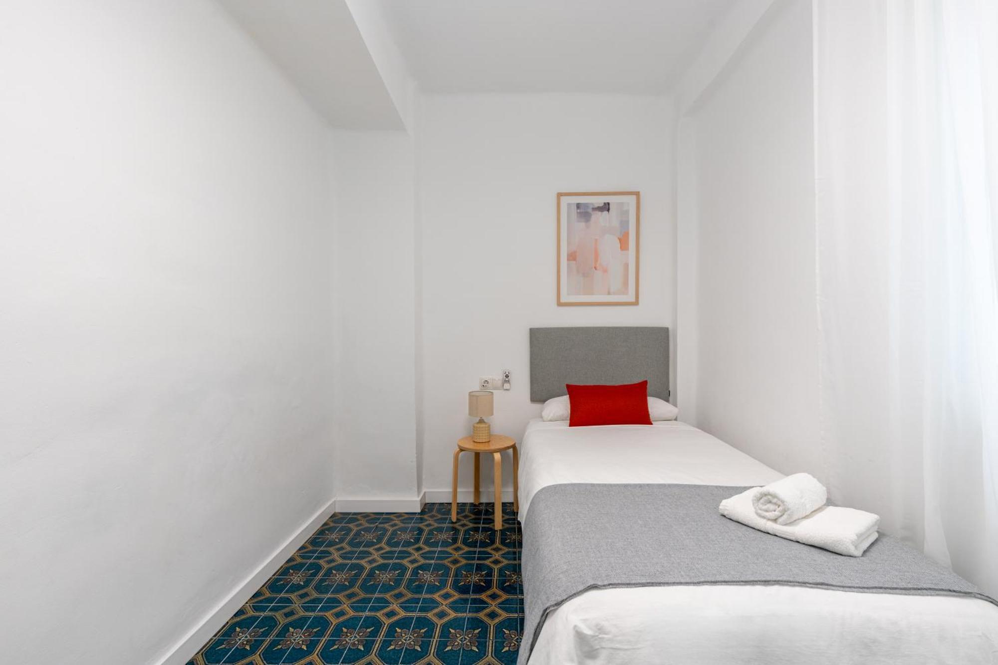 Piso Elegante Y Nuevo De 3 Habitaciones Y 2 Banos إشبيلية المظهر الخارجي الصورة