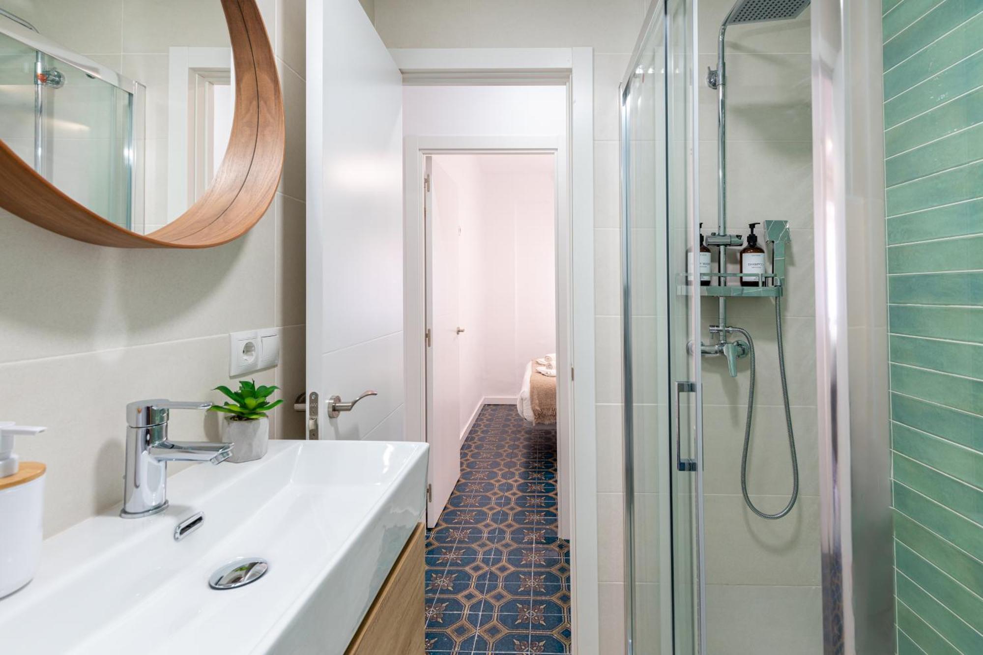 Piso Elegante Y Nuevo De 3 Habitaciones Y 2 Banos إشبيلية المظهر الخارجي الصورة